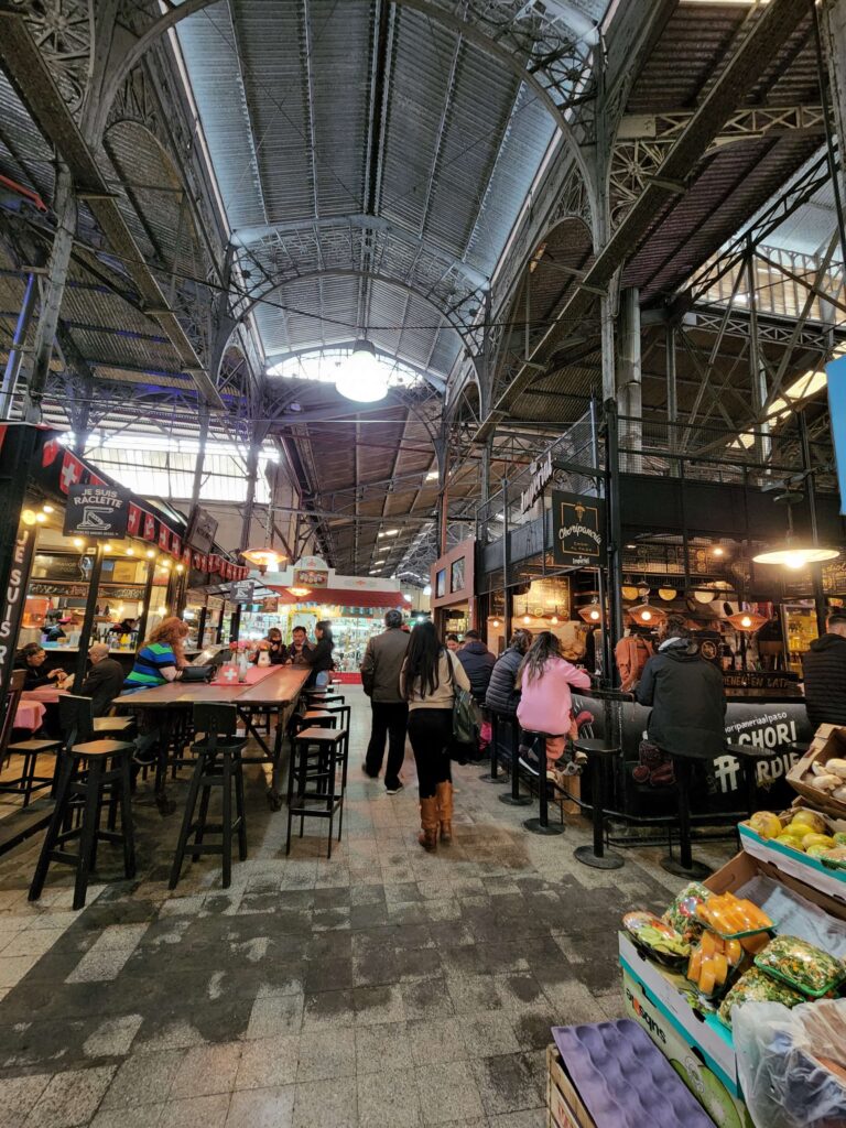 Destacamos o Mercado de San Telmo em nossas dicas de Buenos Aires fora do óbvio.